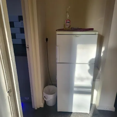 Гостевой дом Cozzy 2 Roooms With 2 Beds *