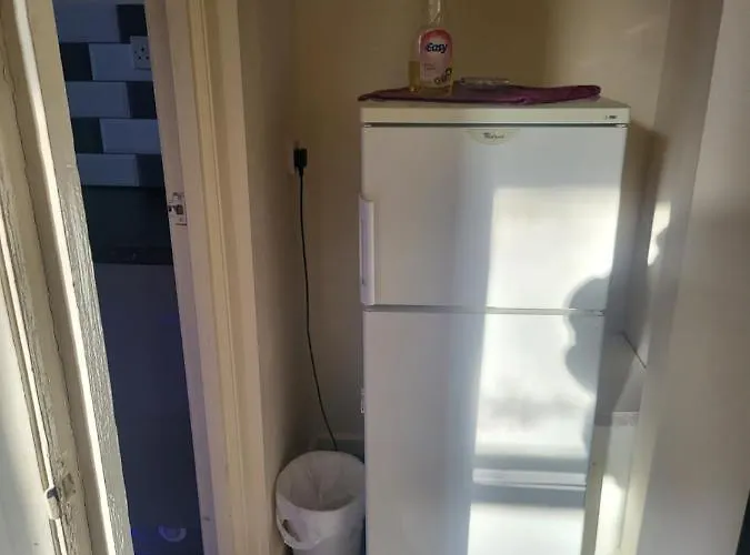 Гостевой дом Cozzy 2 Roooms With 2 Beds *